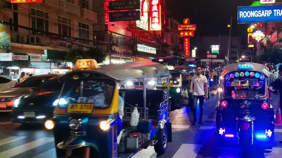 Yaowarat Road, Chinatown